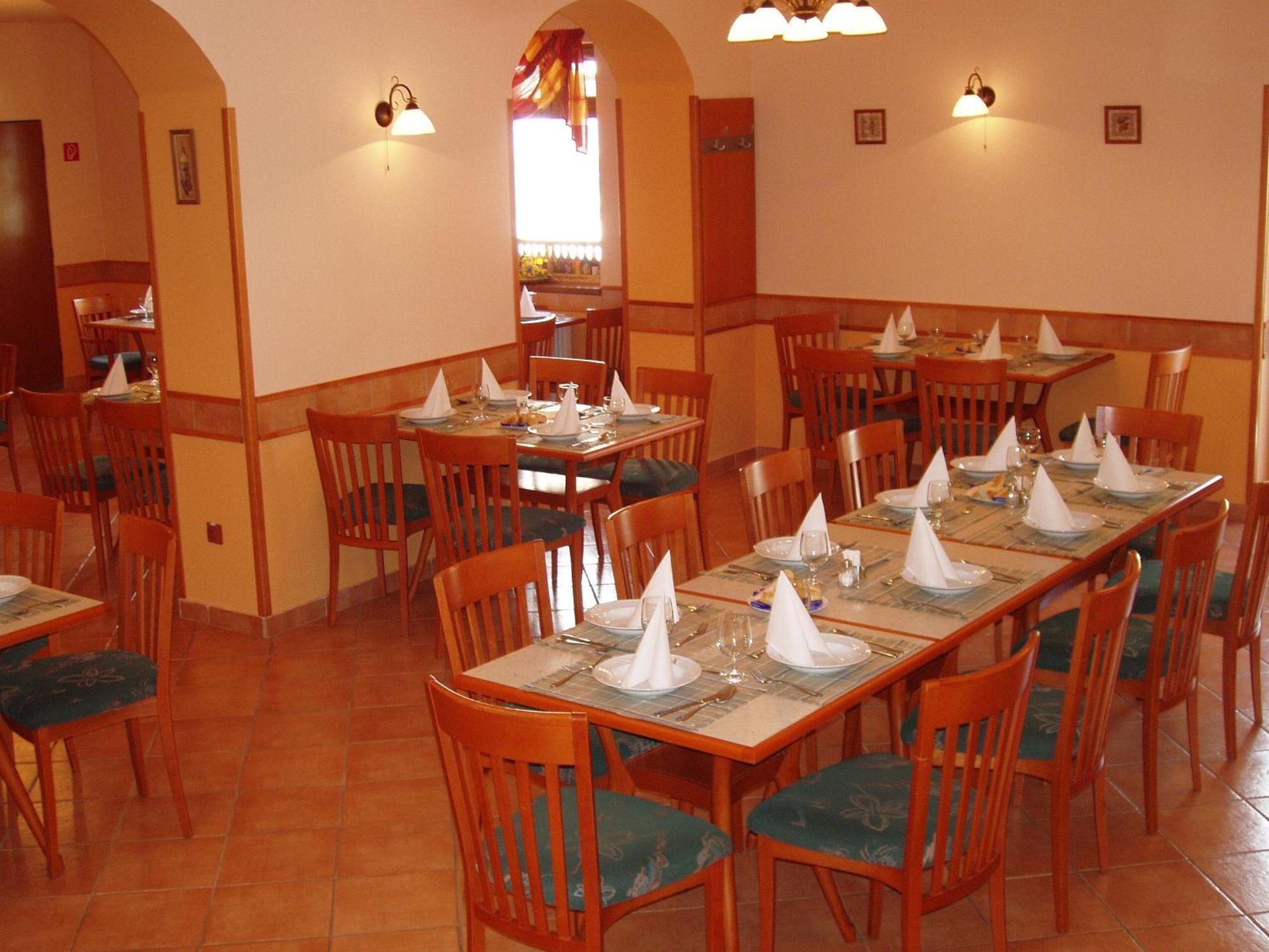 Staré Hory Hotel Altenberg מראה חיצוני תמונה